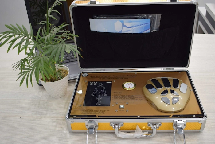 دستگاه کوانتوم آنالایزر (Quantum Analyzer QMRA) 666565