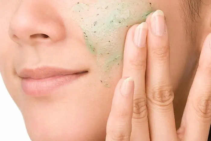 استفاده از اسکراب کیوی برای صورت 5454564410