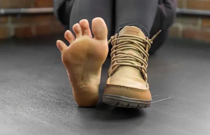 عرض و سایز مناسب کف پا برای افراد چاق 343543