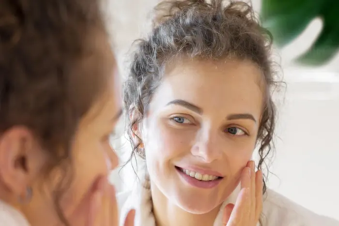 استفاده از محصولات حاوی آنت اکسیدان و شفافیت پوست 4534534534