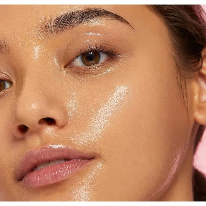 پوست خیلی چرب 65464898