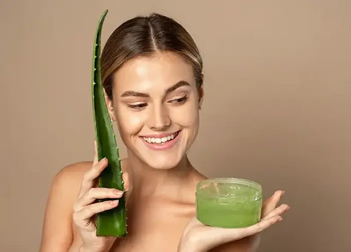 استفاده از ژل آلوئه ورا برای رفع جوش پیشانی 433534534543