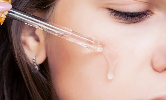 استفاده از سرم برای شفافیت صورت 56546454