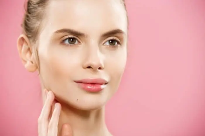 جوانسازی پوست با سرم کلاژن 6547654731
